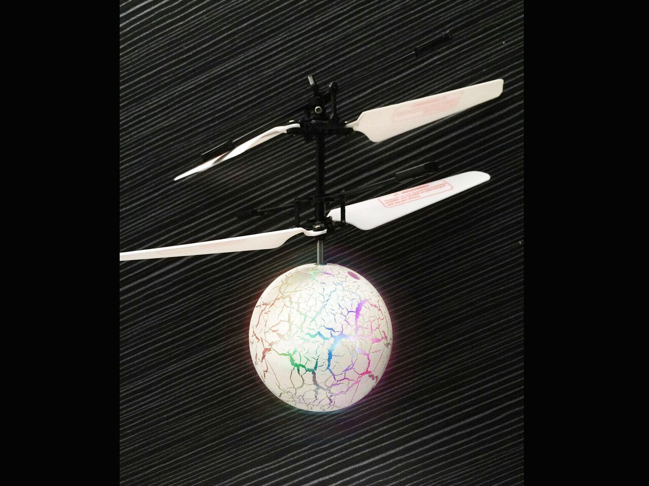 Hand-Sensor Color Changing Heli-Ball