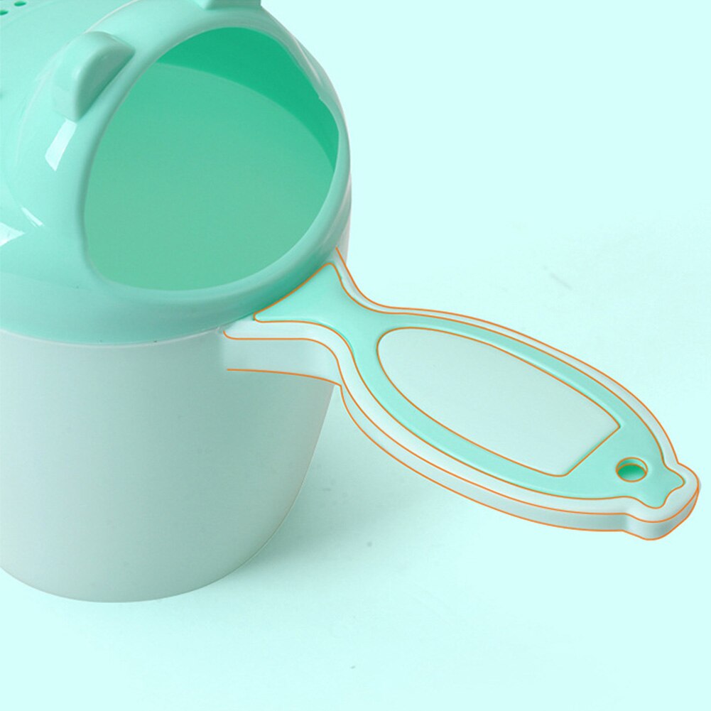 Newborn Baby Care Spoons Bailer Portable Shampoo